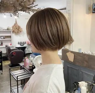 ショート カラー 大人ヘア/白髪ぼかし chambreのヘアスタイル