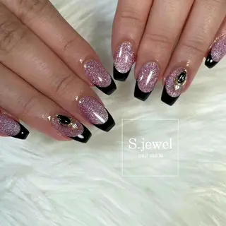 ネイル S♡JEWEL所属・S. JEWELのネイルデザイン