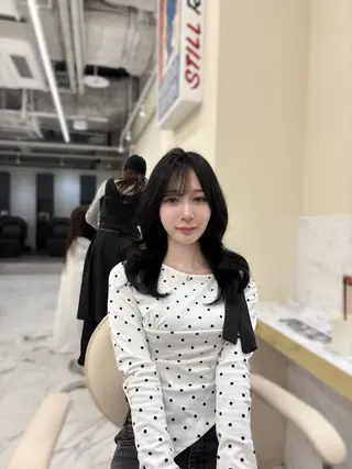 セミロング 梅田／韓国ワンホン coco🪽🫧のヘアスタイル