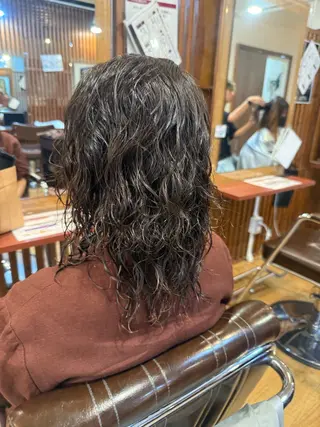 ミディアム パーマ 栗原 莉玖のヘアスタイル