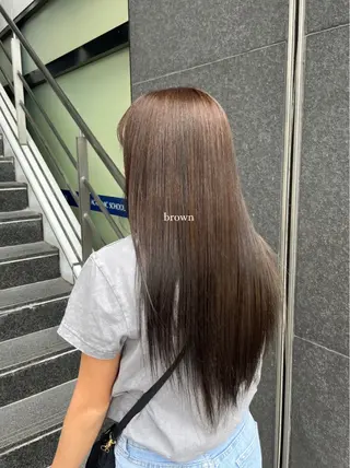 ロング カラー 大野 桃果のヘアスタイル