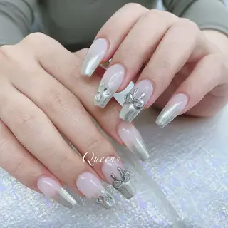 ネイル Queens テイのネイルデザイン