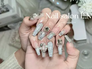 ネイル E.N🦋 長さ出し/持ち込みのネイルデザイン