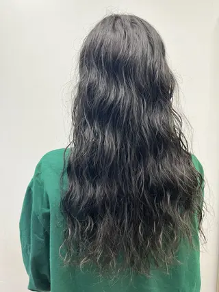 ロング カラー Crescere所属・小島 凜のヘアスタイル