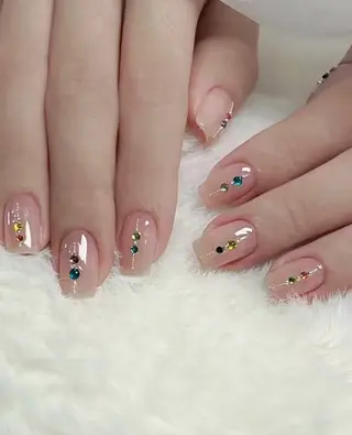 ネイル 高木 維麗絲のネイルデザイン