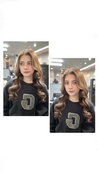 ロング moe🎀 透明感カラーのヘアスタイル