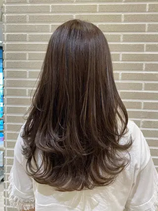 セミロング 植田 菜月のヘアスタイル