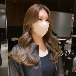 ロング カラー レイヤー/顔周り /透明感🩶高橋大のヘアスタイル