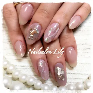 ネイル Nailsalon Lilyのネイルデザイン