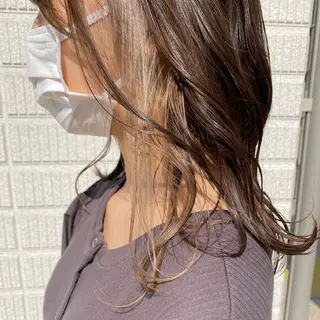 セミロング カラー sol Amiのヘアスタイル