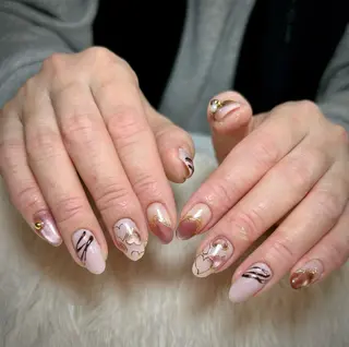 ネイル Nailsalon Latteのネイルデザイン