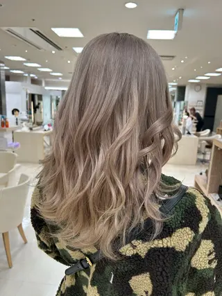 カラー 💜暖色系カラー/ ブリーチカラー💜のヘアスタイル