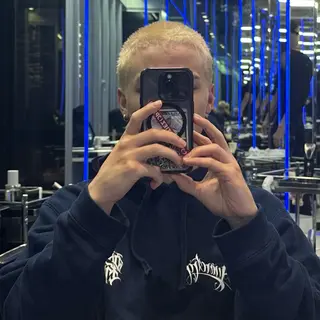 ショート カラー ヘアアレンジ メンズ MEN'S HAIR SENSE 神南 【メンズヘア センス 】所属・♥️モテ髪美容師♠️ REIのヘアスタイル