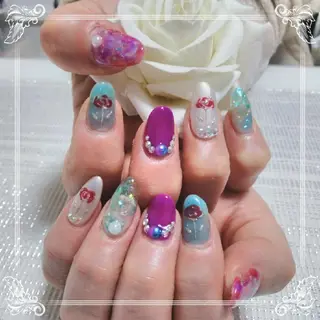 ネイル エステとネイル ローズコンフォートのネイルデザイン