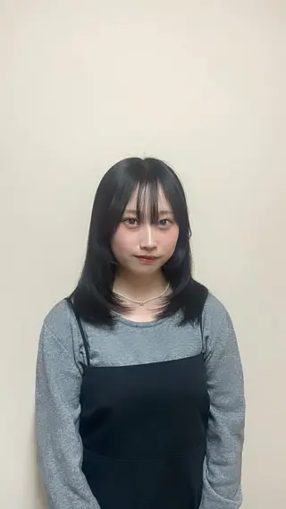 ミディアム 声優オタク美容師🎀 𝑹𝑰𝑵𝑶𝑵のヘアスタイル