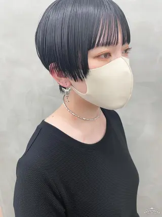 ショート nuu所属・💜ショート💜 ウルフ、ボブ二色亜美のヘアスタイル