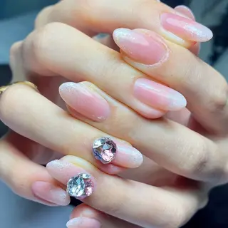 ネイル Lasia eyelash&nail所属・Lasia 的場のネイルデザイン