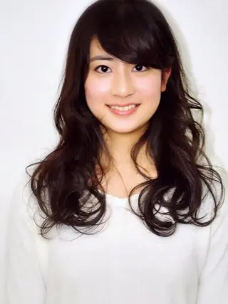 セミロング シュリット所属・錦織 勝のヘアスタイル