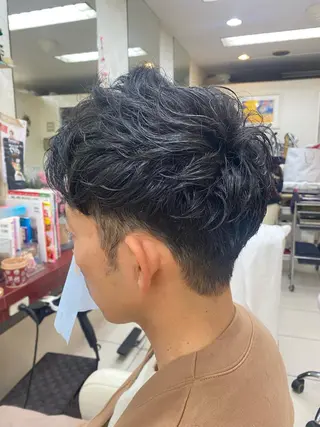 ショート 縮毛矯正専門店　美容室ハース所属・ウィリアム シュウのヘアスタイル