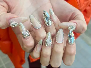 ネイル 河野 弥月のネイルデザイン