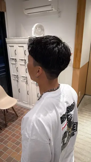 メンズ メンズ パーマ特化のヘアスタイル