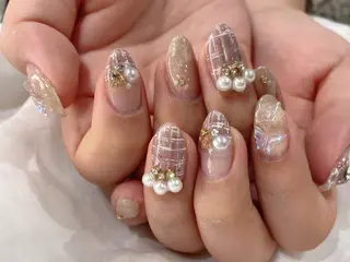 ミディアム Nail  R💫 naoのネイルデザイン