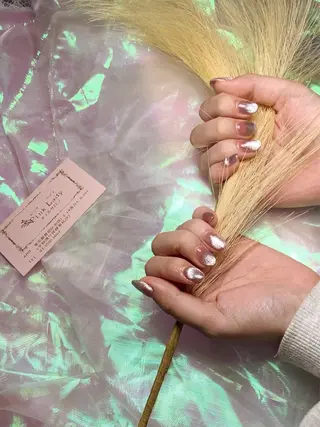 ネイル pink ladyサロン所属・べ にのネイルデザイン