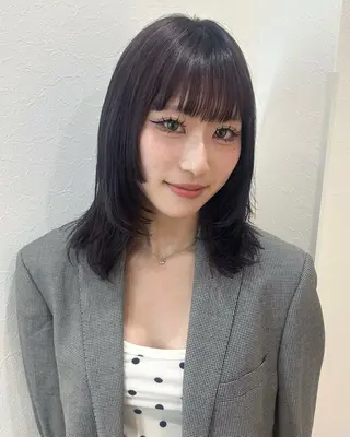 ミディアム 縮毛矯正/ブリーチ 無しWカラーのヘアスタイル