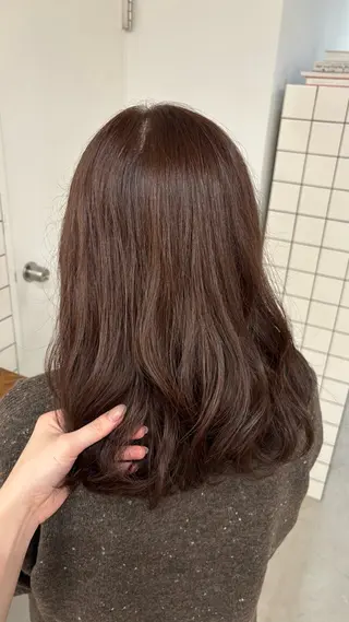 ミディアム カラー QUARTE所属・福山 優奈のヘアスタイル