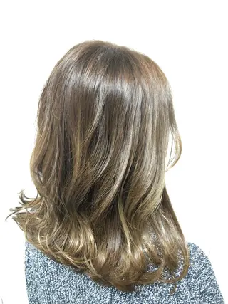 セミロング Well's TAIGAのヘアスタイル