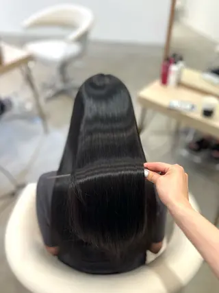 ロング RAF TOKYO 恵比寿所属・🪞美髪特化/髪質 改善/ユウヤのヘアスタイル