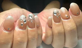 ネイル M. KOTOMIのネイルデザイン