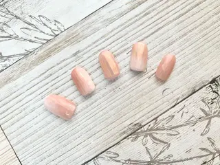 ネイル ku-to所属・林 志帆子【en2号店】のマツエク・マツパデザイン