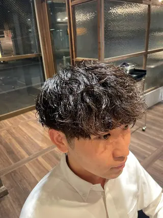 ショート パーマ 村上 翔平のヘアスタイル