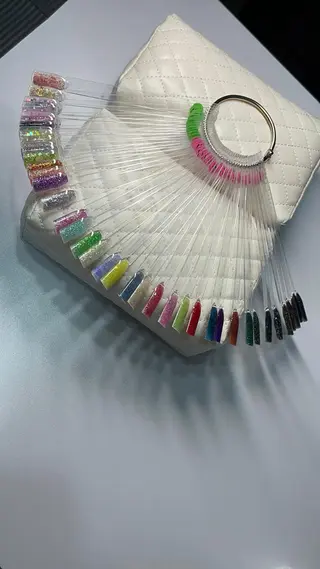 ネイル IROHA Nail 矢掛萌子のネイルデザイン