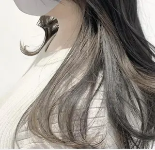 ロング カラー VOGUE LOGIC所属・ヴォーグロジック CHISAのヘアスタイル