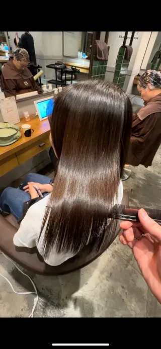 ロング カラー パーマ 髪質改善 すずきひじりのヘアスタイル