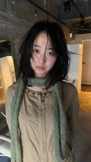 ミディアム 齋 花音のヘアスタイル