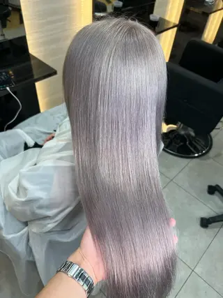 ロング カラー 🌈カラー特化 ハイトーンけいと🌈のヘアスタイル