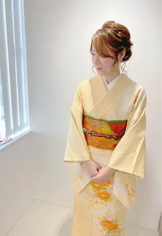 ミディアム ヘアアレンジ GRANLUSSO 〜グランルッソ駅前店所属・木口 嘉美のヘアスタイル