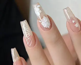 ネイル Oomiya 服部のネイルデザイン