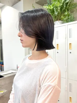ショート 切りっぱなしボブ/ ブリーチカラー/大塚のヘアスタイル