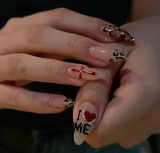 ネイル EMI ANA.CHUOのネイルデザイン