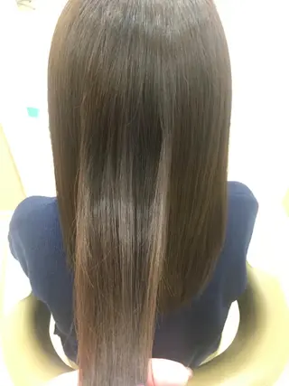 ロング 福原 亜祐美のヘアスタイル