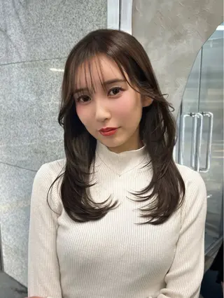 セミロング カラー ハイライト、レイヤー カット/西梅田/中西のヘアスタイル