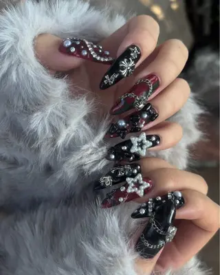 ネイル emure. .のネイルデザイン