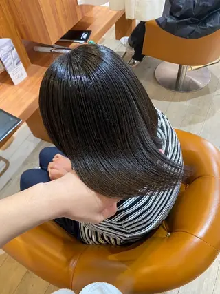カラー 種子田 結理のヘアスタイル