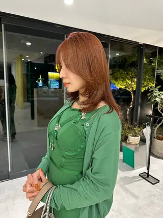 ミディアム M所属・ハイトーン/透け感 カラー🎀真香のヘアスタイル