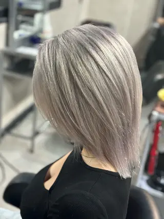 ミディアム KISS SWAN所属・KISSSWAN Remiのヘアスタイル