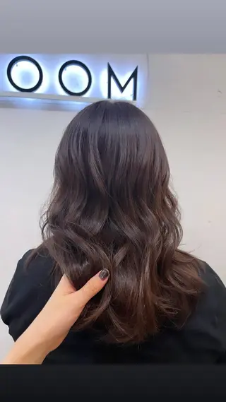セミロング カラー ヘアアレンジ hazuki🐈‍⬛ 透明感カラーのヘアスタイル
